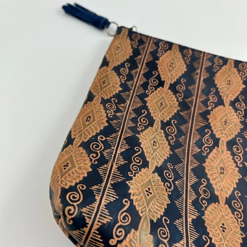 Brown Pattern Textured Clutch